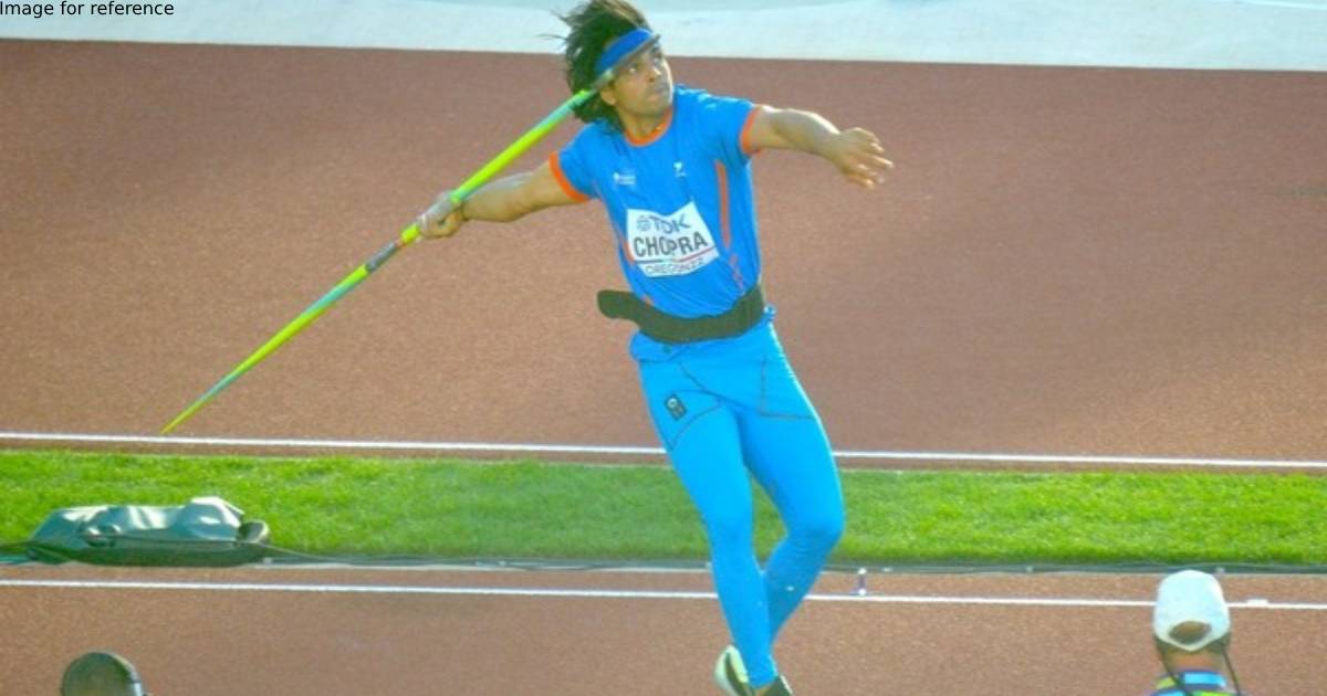 Bollywood celebs pour in congratulatory wishes as Neeraj Chopra wins silver at World Athletics C'ship
